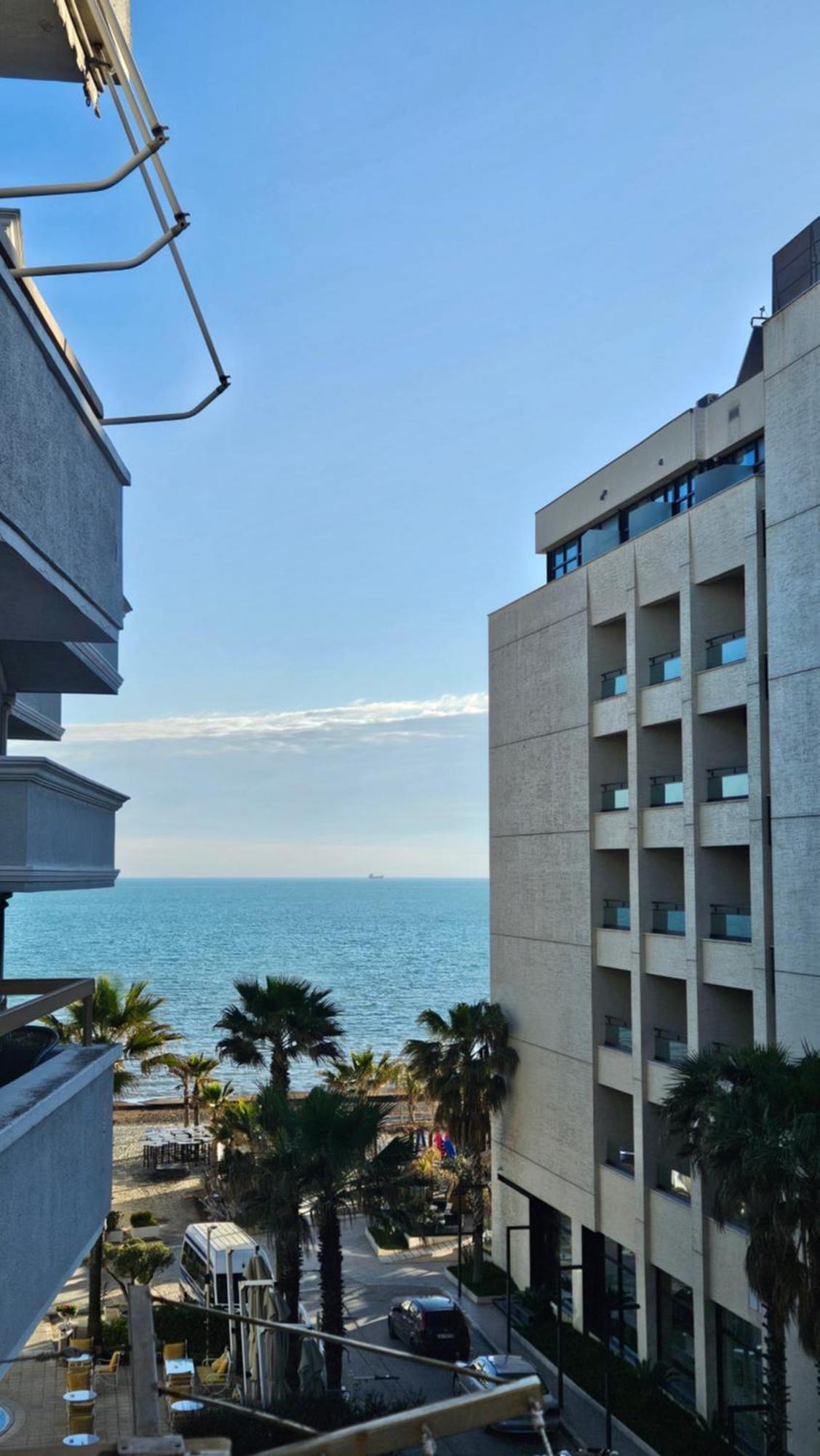 Sea View Apartament. Luxury Area In Durres Beach. Apartment Exterior foto