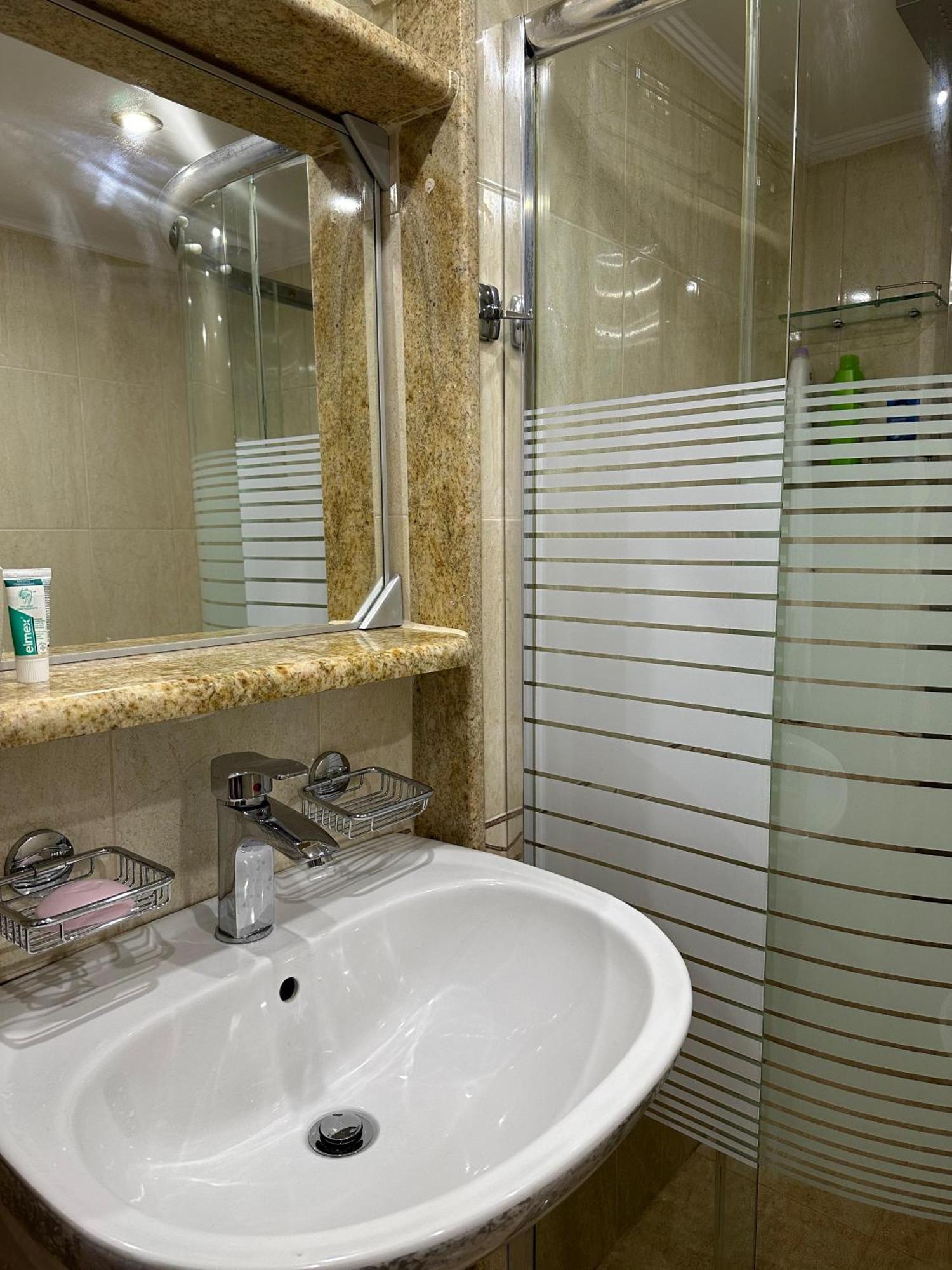 Sea View Apartament. Luxury Area In Durres Beach. Apartment Exterior foto